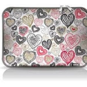 Funda Porta Notebook 14 Neoprene Estampado Corazones